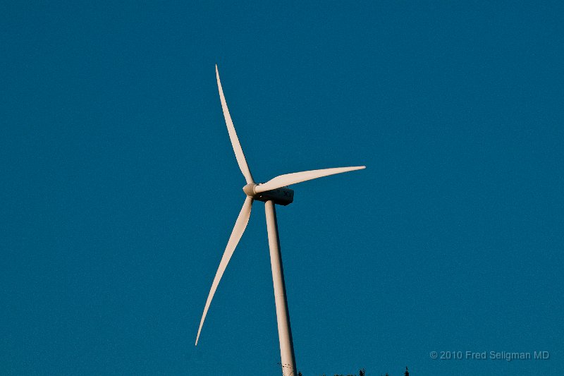 20100720_185235 Nikon D300.jpg - A wind turbine, Murdochville, QC
